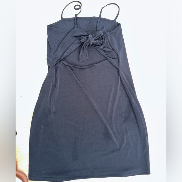 Black mini dress in a size M from express - Picture 5 of 5